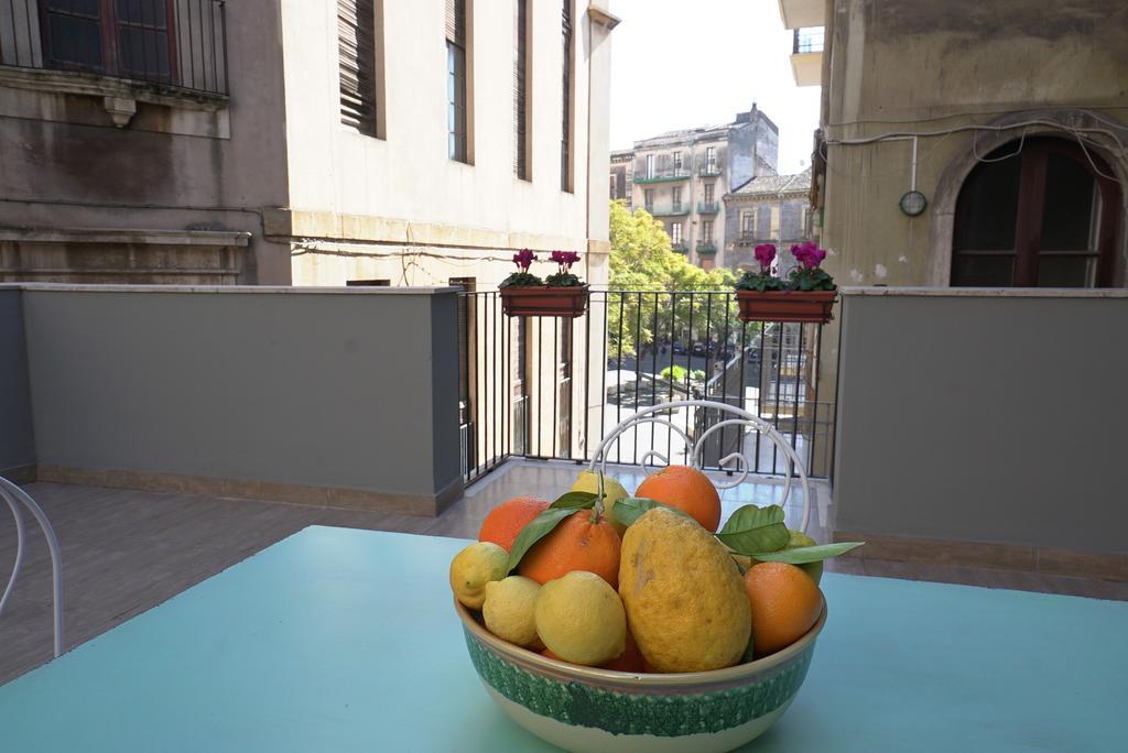 Villa Palazzo Clarenza Di San Domenico à Catane Extérieur photo